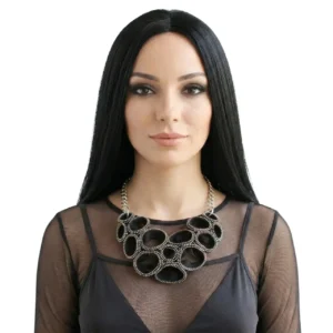 Gotik Tarz El Yapımı Geometrik Choker manken üzerinde önden çekimiyle beyaz arka planda öne çıkıyor.
