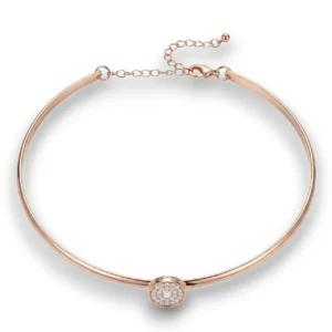 Zirkon Taşlı Bakır Kaplama Choker Kolye genel görünümüyle beyaz arka planda tasarım detaylarını yansıtıyor.