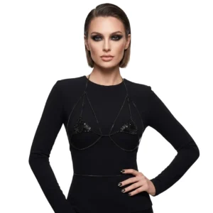 Zirkon taşlı bohem tasarım vücut zinciri manken üzerinde