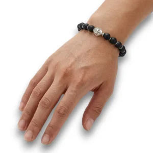 Akik taşlı unisex tasarım hologram bileklik manken bileğinde