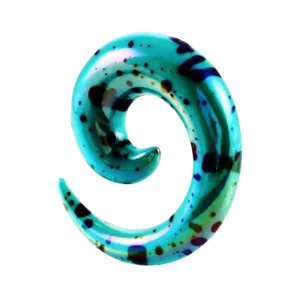 Gothic tarzı sarmal cam tünel piercing detaylı görünüm