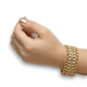 TikiTonki zirkon taşlı gold zincir bileklik manken üzerinde