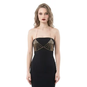 Kristal taşlı boyundan bağlamalı vücut takısı manken üzerinde