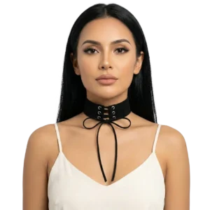 Nubuk kumaş korse stili choker boyunluk siyah renk modelinin beyaz fonda manken üzerindeki önden pozu.