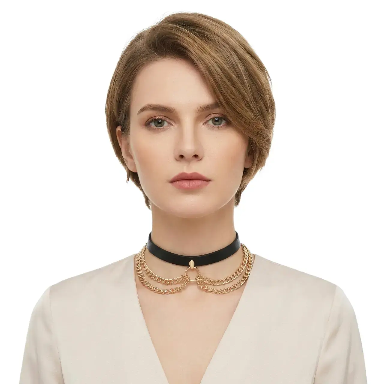 Vintage tarz çift zincirli deri choker gold renk modelinin beyaz fonda mankende önden pozu.