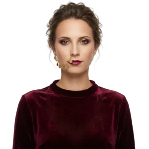 Zincirli hızma altın kaplama sıkıştırmalı takı manken üzerinde