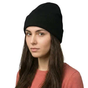 Manken kadın üzerinde hafif yandan çekilmiş siyah renk unisex model yünlü bere TikiTonki